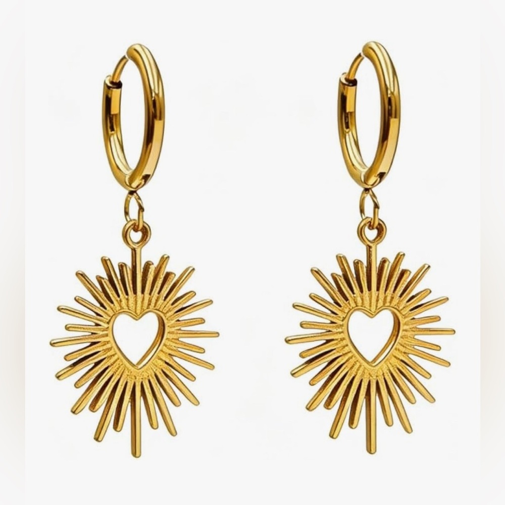 Gorgeous  Rare Neiman Marcus 18KT vermeil Sunburst heart dangle Earrings